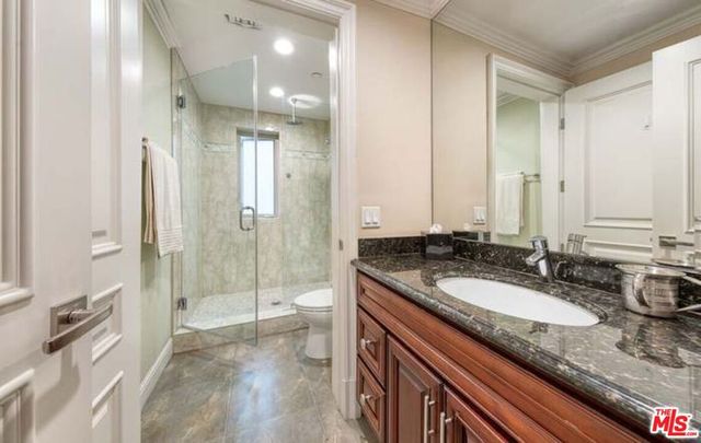 918 S Wooster Street 2, Los Angeles, CA 90035