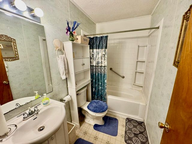 112 Oglesby Avenue, Crestview, FL 32536