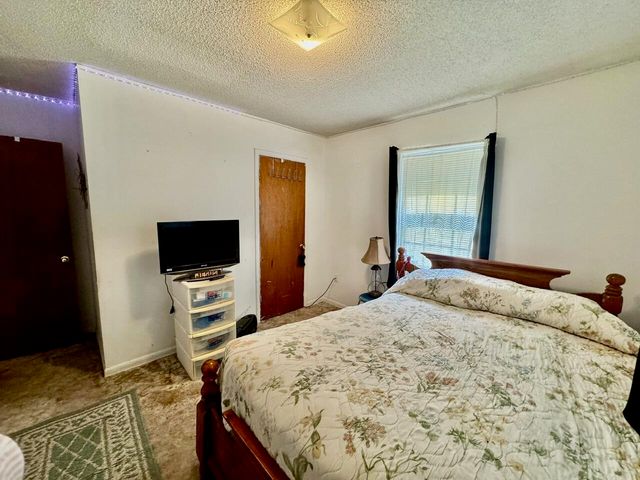 112 Oglesby Avenue, Crestview, FL 32536