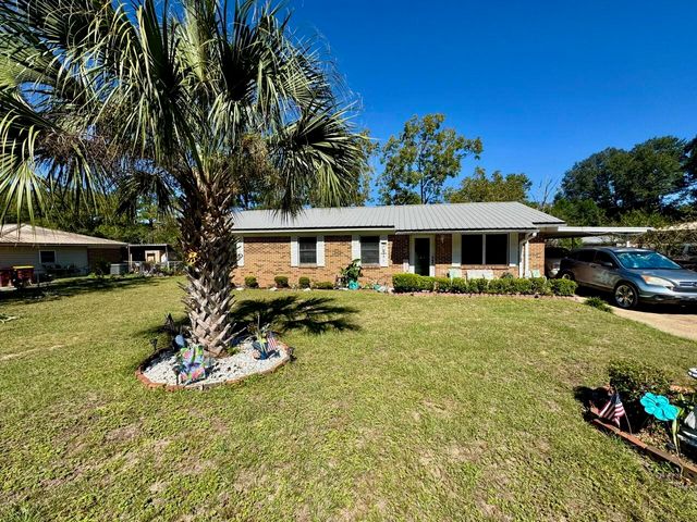 112 Oglesby Avenue, Crestview, FL 32536