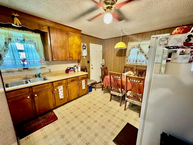 112 Oglesby Avenue, Crestview, FL 32536