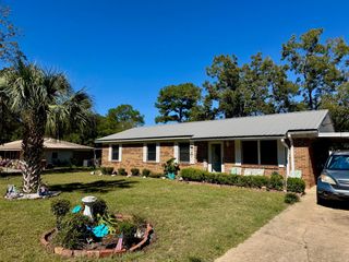 112 Oglesby Avenue, Crestview, FL 32536