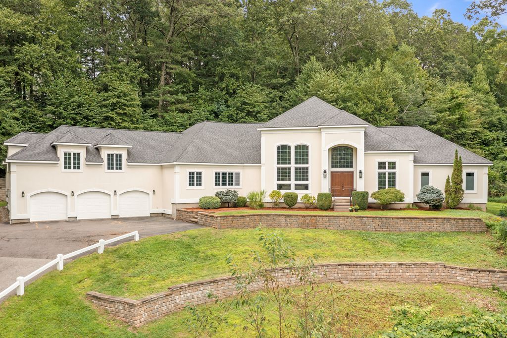 1485 Diamond Lake Road, Glastonbury, CT 06033