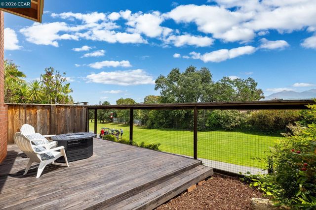 1656 Siskiyou Dr, Walnut Creek, CA 94598