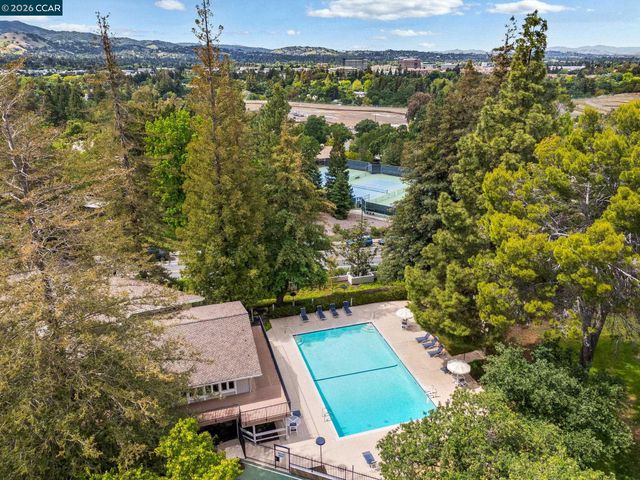 1656 Siskiyou Dr, Walnut Creek, CA 94598
