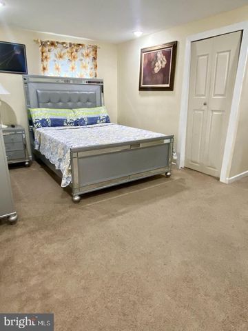 220 N 3RD ST, Millville, NJ 08332