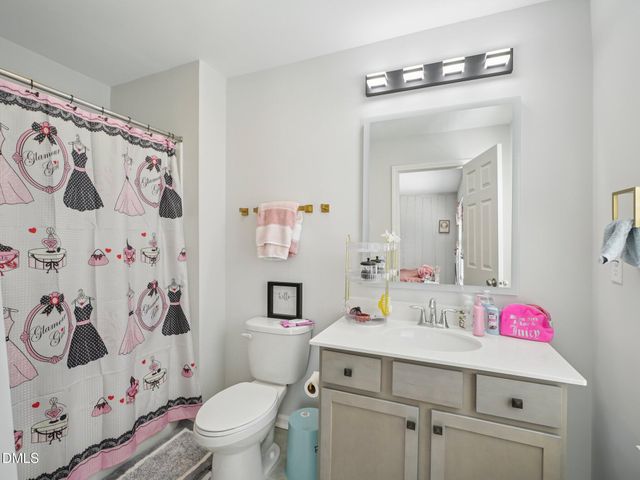 303 Bent Willow Drive, Clayton, NC 27527