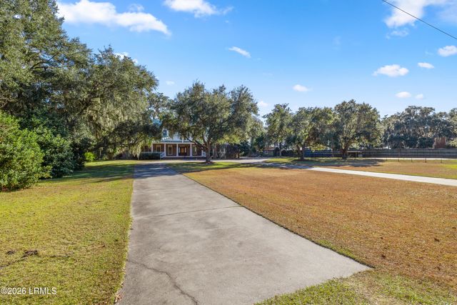 136 Retreat Plantation, Beaufort, SC 29902