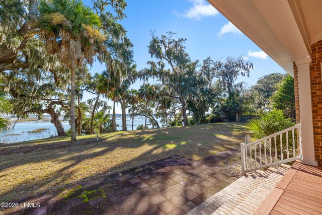 136 Retreat Plantation, Beaufort, SC 29902
