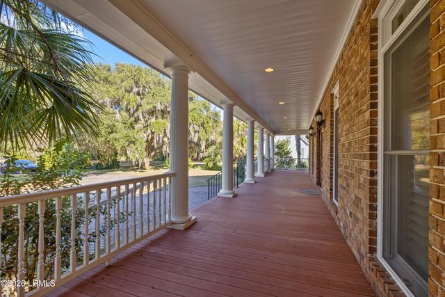 136 Retreat Plantation, Beaufort, SC 29902
