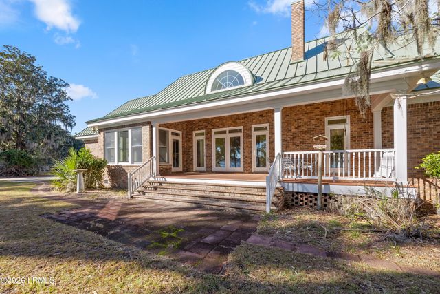 136 Retreat Plantation, Beaufort, SC 29902