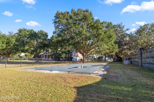 136 Retreat Plantation, Beaufort, SC 29902