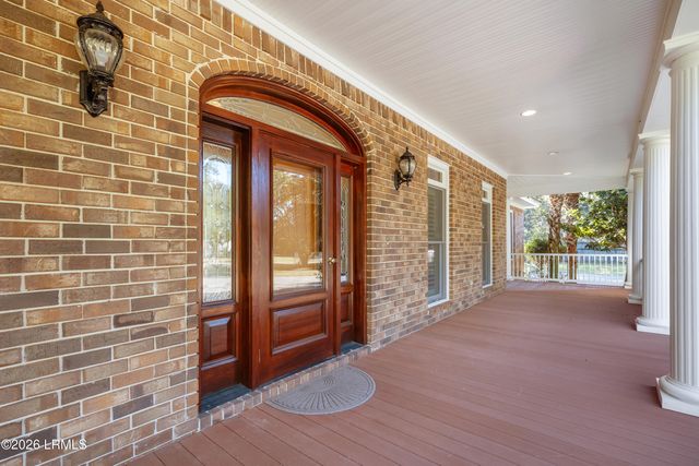 136 Retreat Plantation, Beaufort, SC 29902