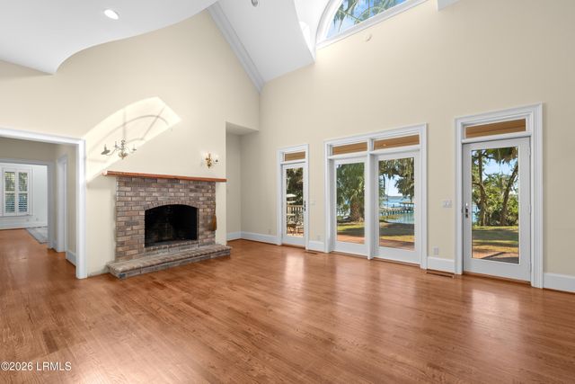 136 Retreat Plantation, Beaufort, SC 29902