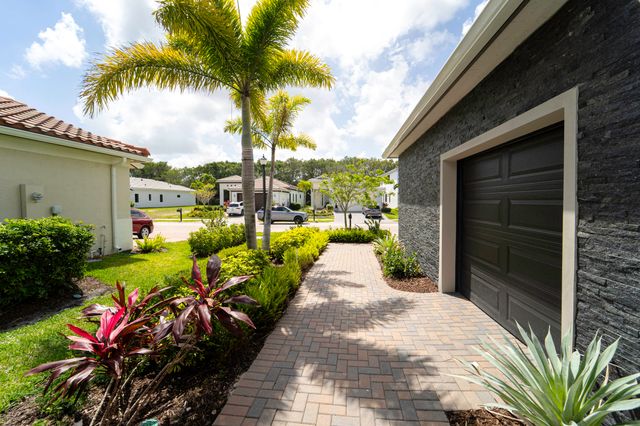 537 SE Fascino Circle, Port St. Lucie, Port St Lucie, FL 34984