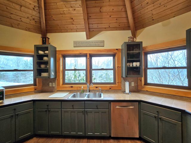 1261 Heavenly Way, Willisburg, KY 40078