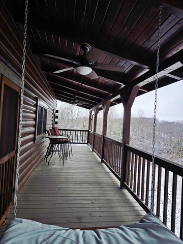 1261 Heavenly Way, Willisburg, KY 40078