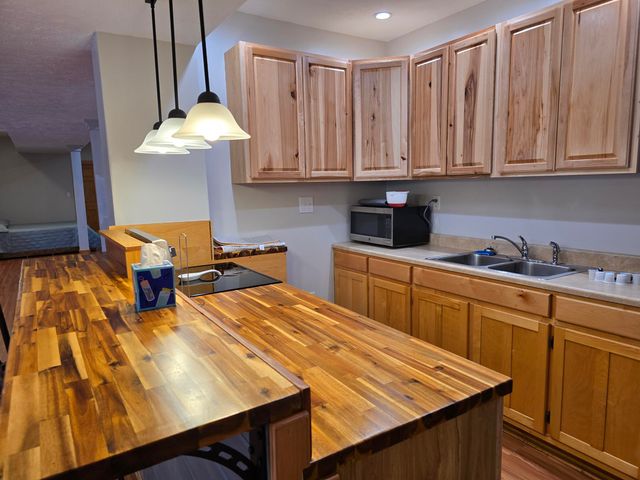 1261 Heavenly Way, Willisburg, KY 40078