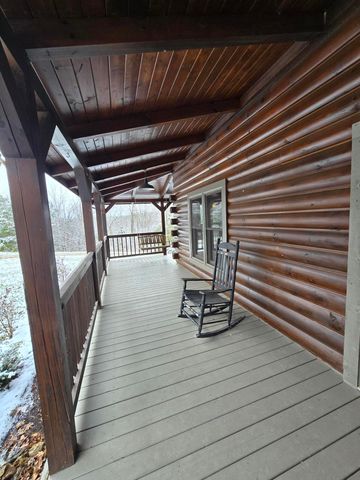 1261 Heavenly Way, Willisburg, KY 40078