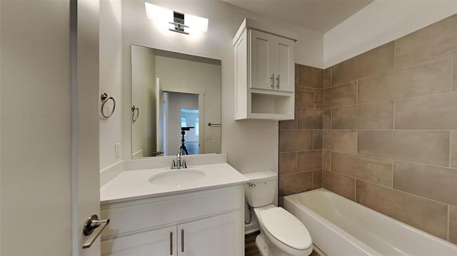 600 NW 182nd Street, Edmond, OK 73012