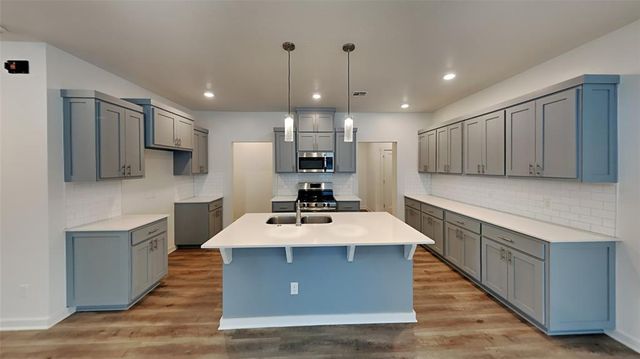 600 NW 182nd Street, Edmond, OK 73012