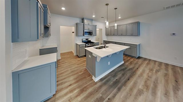 600 NW 182nd Street, Edmond, OK 73012