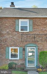 1129 NANROC DR, Mechanicsburg, PA 17055