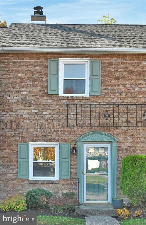 1129 NANROC DR, Mechanicsburg, PA 17055