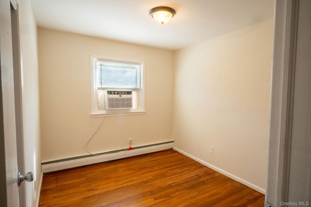 18 Edna Drive, Syosset, NY 11791