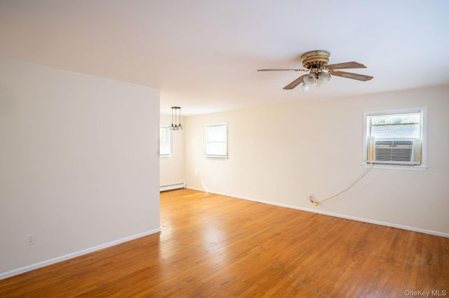 18 Edna Drive, Syosset, NY 11791