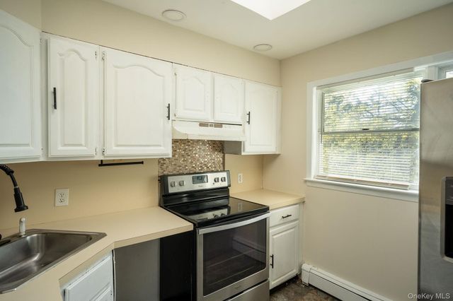 18 Edna Drive, Syosset, NY 11791