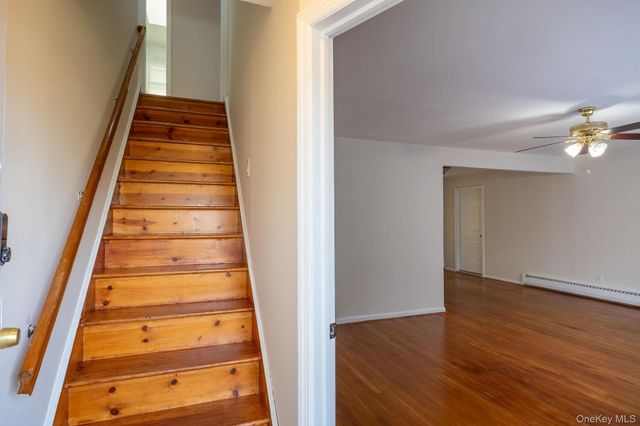 18 Edna Drive, Syosset, NY 11791