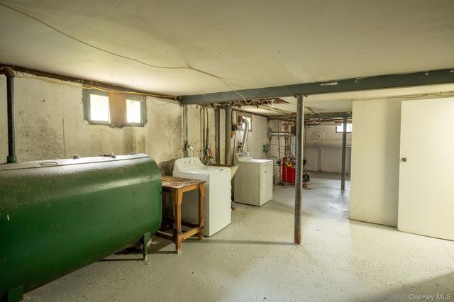 18 Edna Drive, Syosset, NY 11791