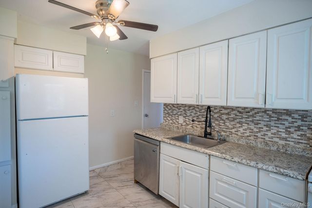 18 Edna Drive, Syosset, NY 11791