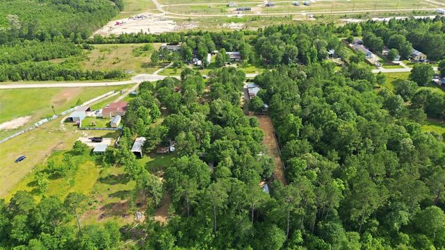 2327 County Road 3405, Cleveland, TX 77327