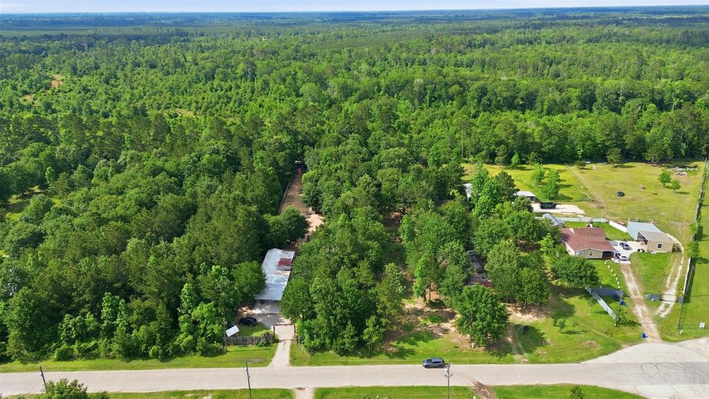 2327 County Road 3405, Cleveland, TX 77327