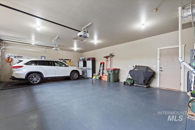 4061 W Highland Fall Ct, Meridian, ID 83646