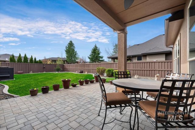 4061 W Highland Fall Ct, Meridian, ID 83646