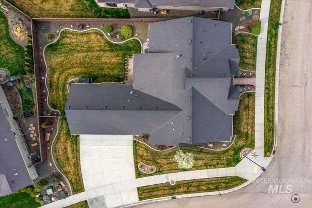 4061 W Highland Fall Ct, Meridian, ID 83646