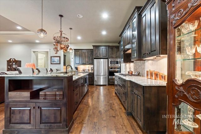 4061 W Highland Fall Ct, Meridian, ID 83646