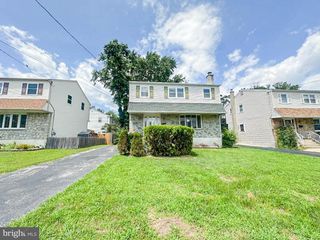 637 MAPLE AVE, Aldan, PA 19018