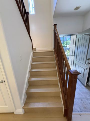 5424 Knotty Pine Way, Sacramento, CA 95835