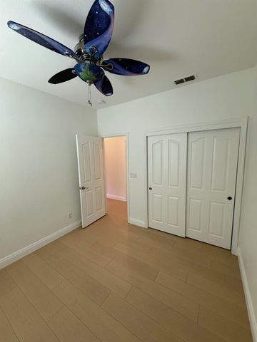 5424 Knotty Pine Way, Sacramento, CA 95835