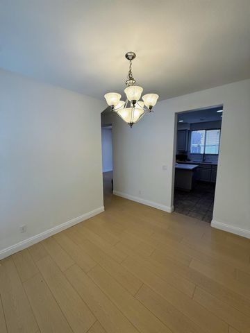 5424 Knotty Pine Way, Sacramento, CA 95835