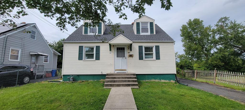 87 Ellington Street, Hartford, CT 06106