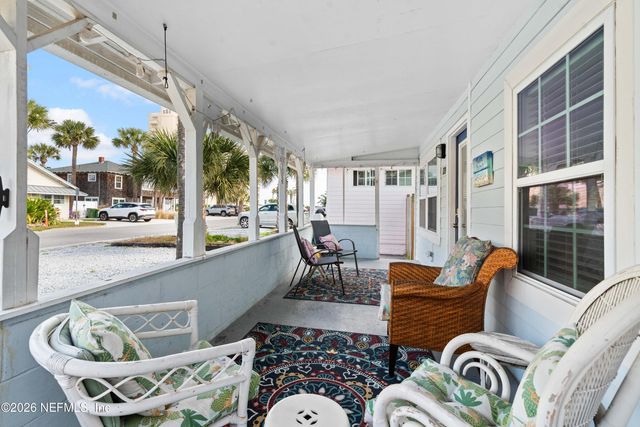 120 8TH Avenue N, Jacksonville Beach, FL 32250