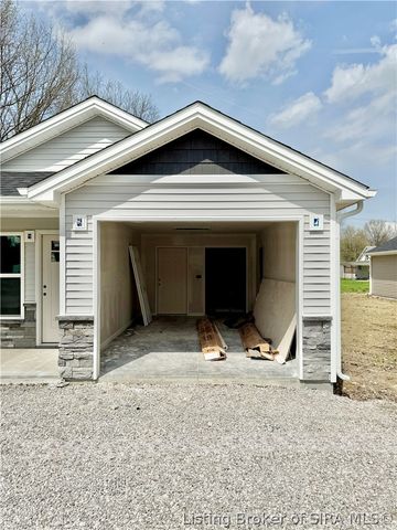 39 E Madison Street, Scottsburg, IN 47170