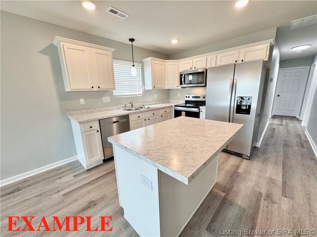 39 E Madison Street, Scottsburg, IN 47170