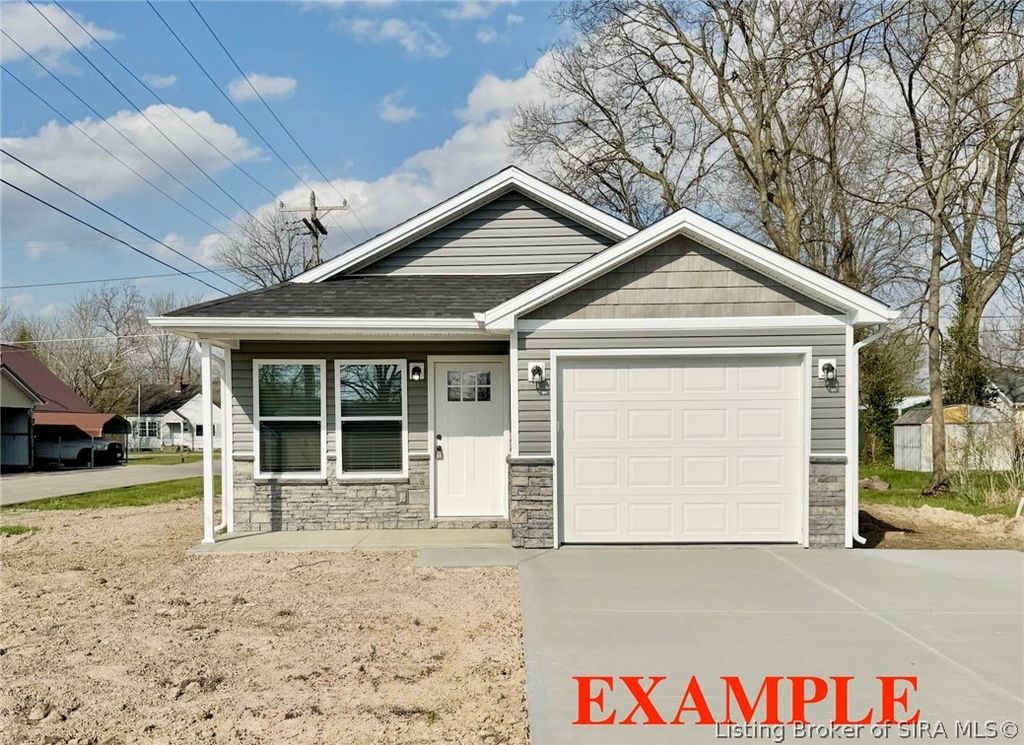 39 E Madison Street, Scottsburg, IN 47170