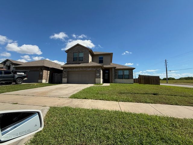 1001 Santa Catalina St, Portland, TX 78374
